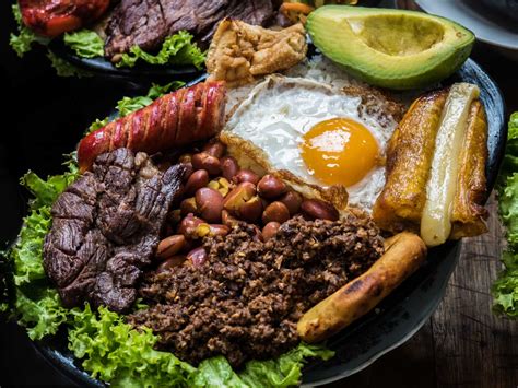 Parque Arví: Um Refúgio Verdejante com Culinária Tradicional Colombiana!